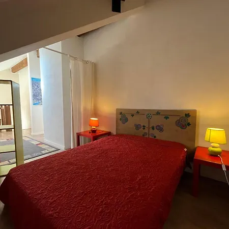 T2 Duplex A Avec Parc Privatif Arbore En Centre-ville - Fr-1-165a-38 *