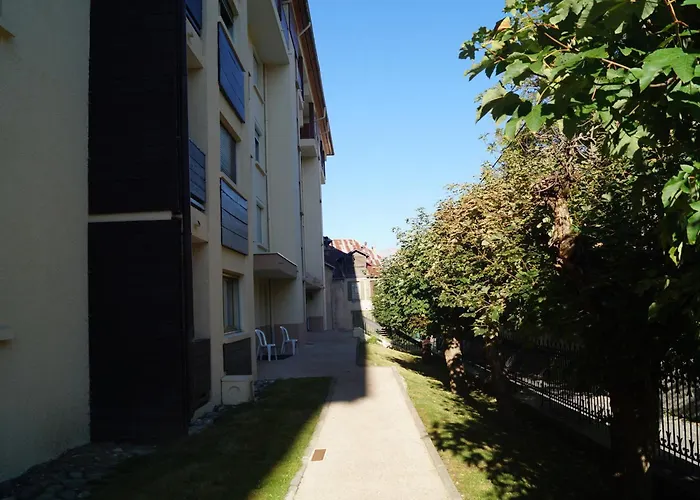 Apartment T2 Duplex A Avec Parc Et Garage - Fr-1-165a-38 Barcelonnette